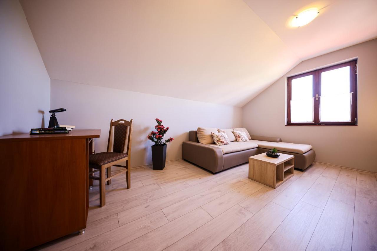 Apartment Ruza Sukosan Luaran gambar