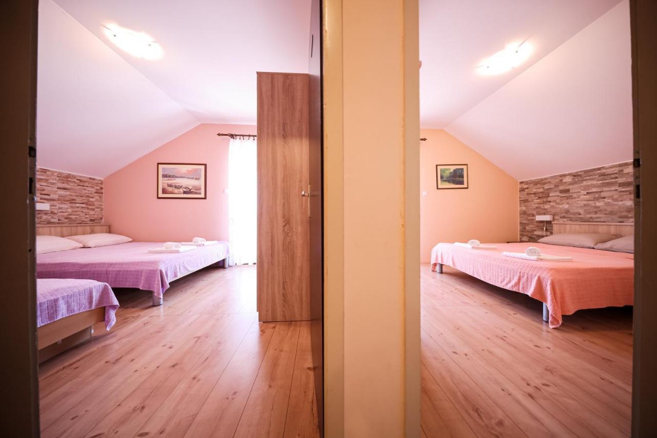 Apartment Ruza Sukosan Luaran gambar